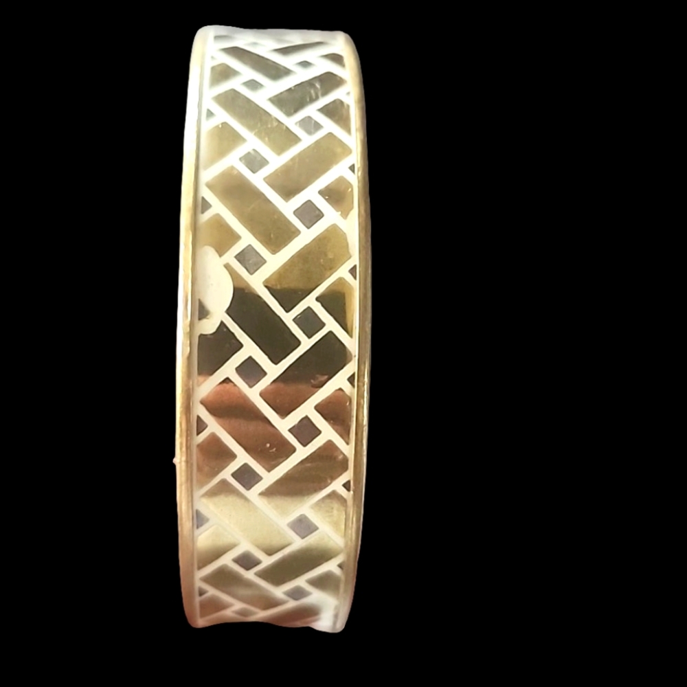 Laurana made in Italy designer fashion costume jewelry bracelet gold whi…